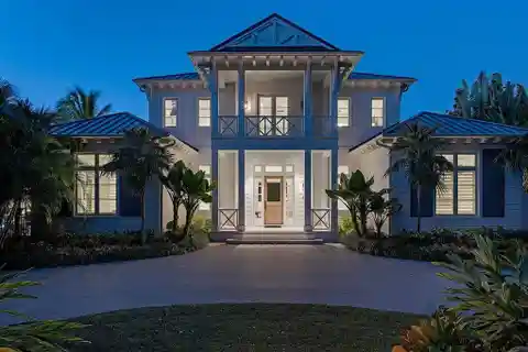 Unique and Luxurious Estate-like Property