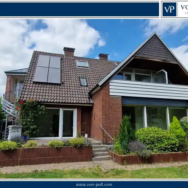 WELL-MAINTAINED HOME WITH GRANNY FLAT