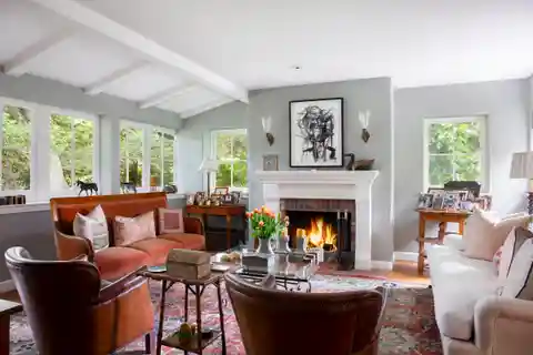 Enchanting Farmhouse in Hedgerow