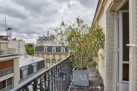 Immaculate Duplex Apartment
