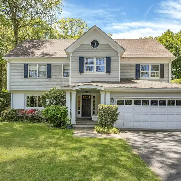 WONDERFUL RIVERSIDE HOME