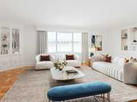 ELEGANT APARTMENT WITH VERSATILE LAYOUT