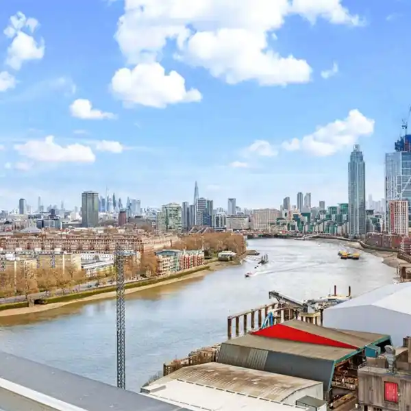 DUPLEX PENTHOUSE ON THE TOP FLOORS OF ICONIC BATTERSEA POWER STATION