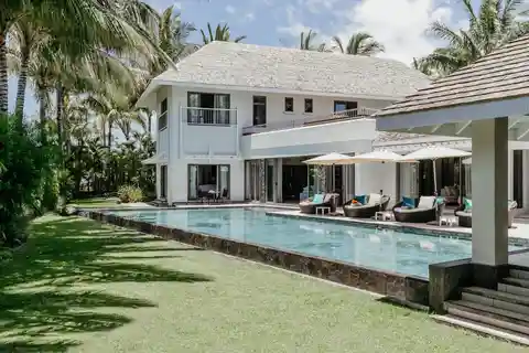 Remarkable Villa in Well-Established Lunea