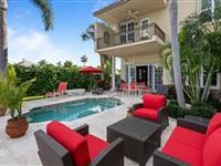 SUNNY TWO-STORY DELRAY BEACH TOWNHOME
