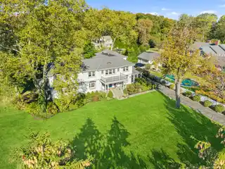 Distinguished Orienta Point Estate