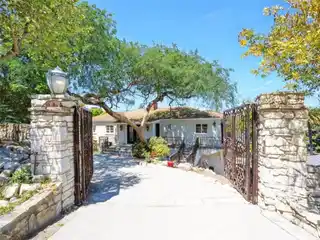 Beautiful Residence in Prestigious Palos Verdes Estates