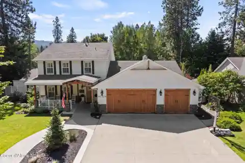 Updated Home in Coveted Riverside Harbor