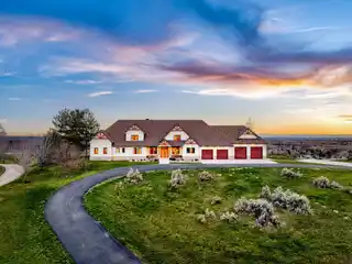 360-degree Views of the Treasure Valley