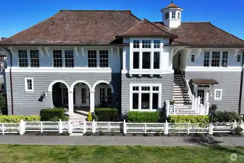 Seabrook Legacy Residence