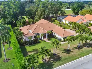 Gorgeous Home Overlooking the Mayacoo Lakes Course in the Estates at Breakers West