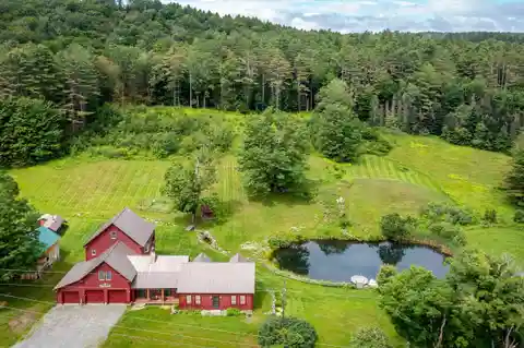 Exquisitely Renovated 1834 Farmhouse