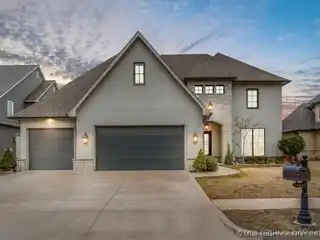 Gorgeous Transitional Style Home in Gated Wind River Crossing