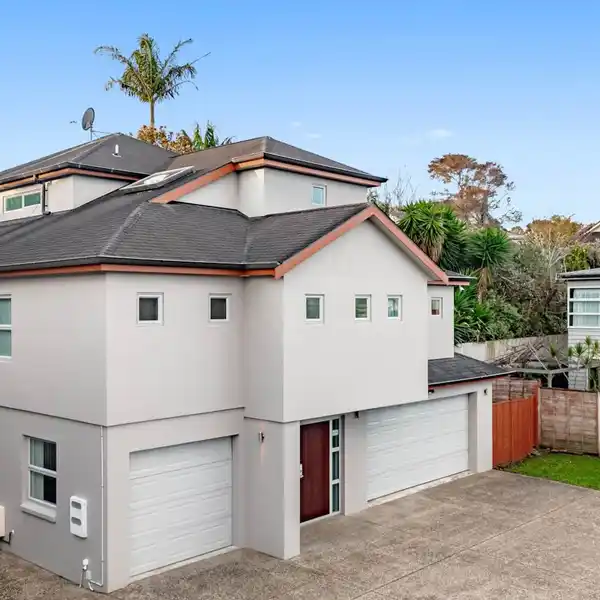 EXPANSIVE ELEGANCE FOR MODERN FAMILY LIVING