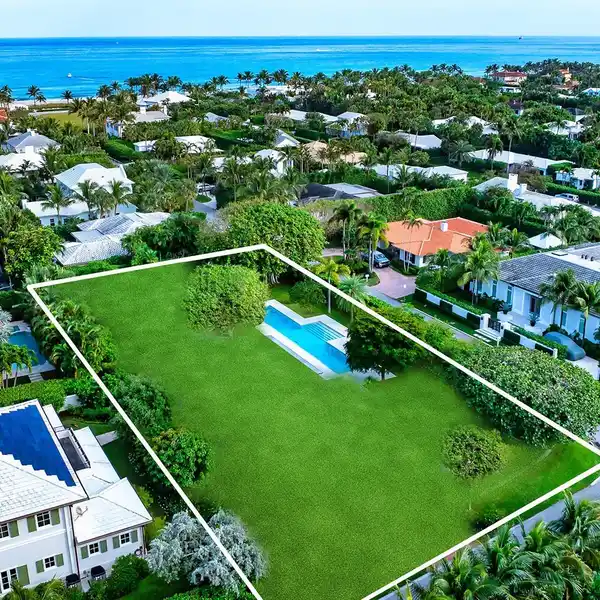 PRIME LOT WITH ACCESS TO THE OCEAN TERRACE BEACH CABANA