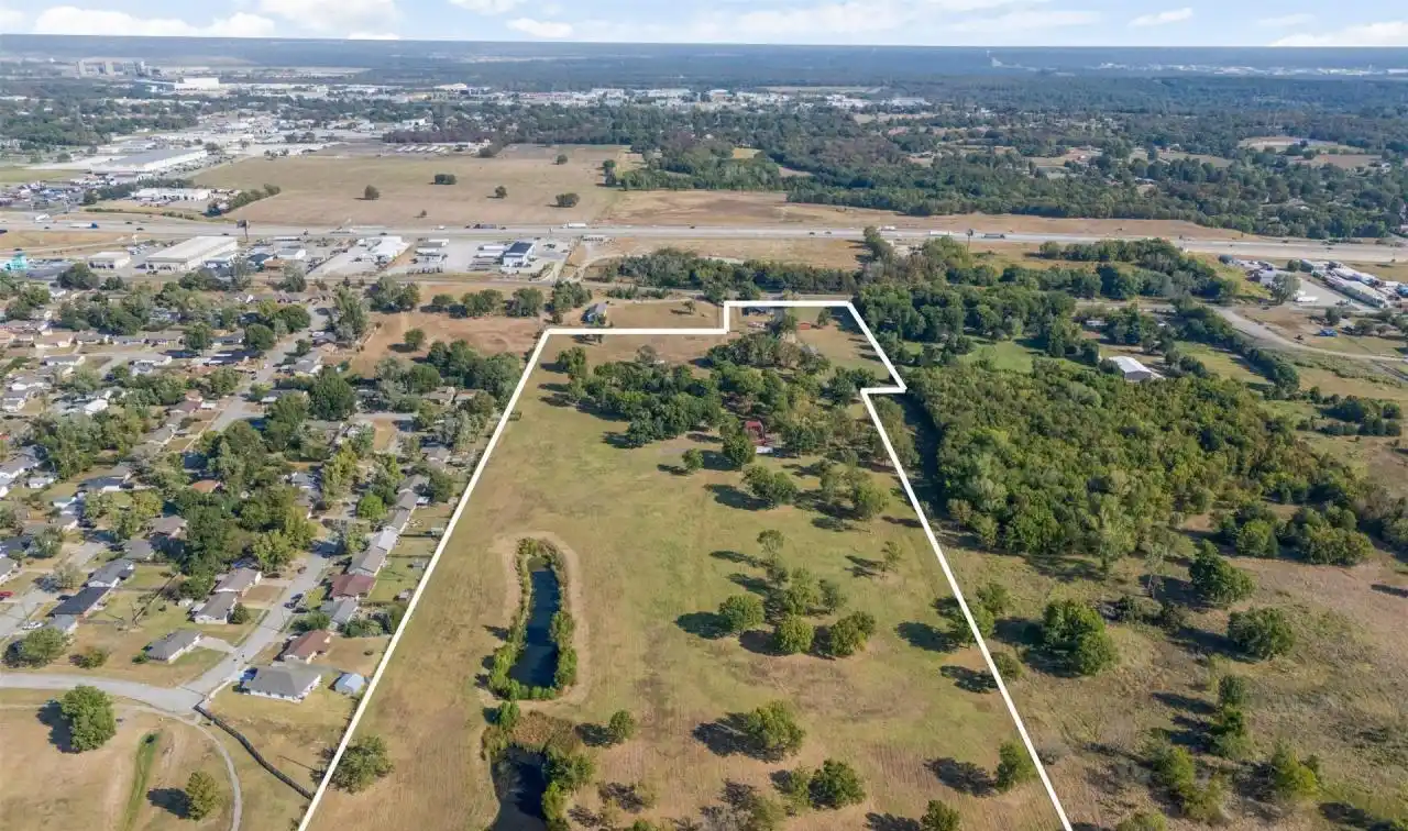 Expansive 28-acre Property
