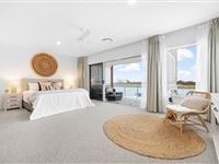 LIFESTYLE LUXURY ON EXPANSIVE WATERFRONT WITH ACCESS TO MORETON BAY