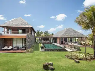 Exceptional Villa in the Prestigious Anahita Estate