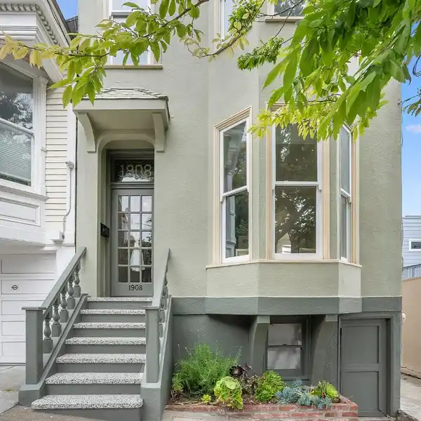 WARM AND WELCOMING EDWARDIAN