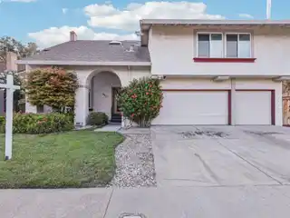 Bonus Room Comfort with Expansive Flow Design