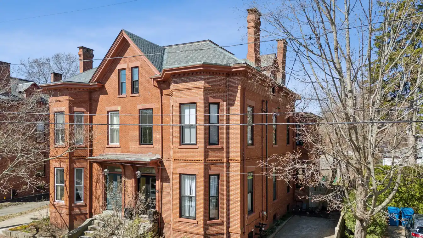 Beautifully Restored Historic Townhouse