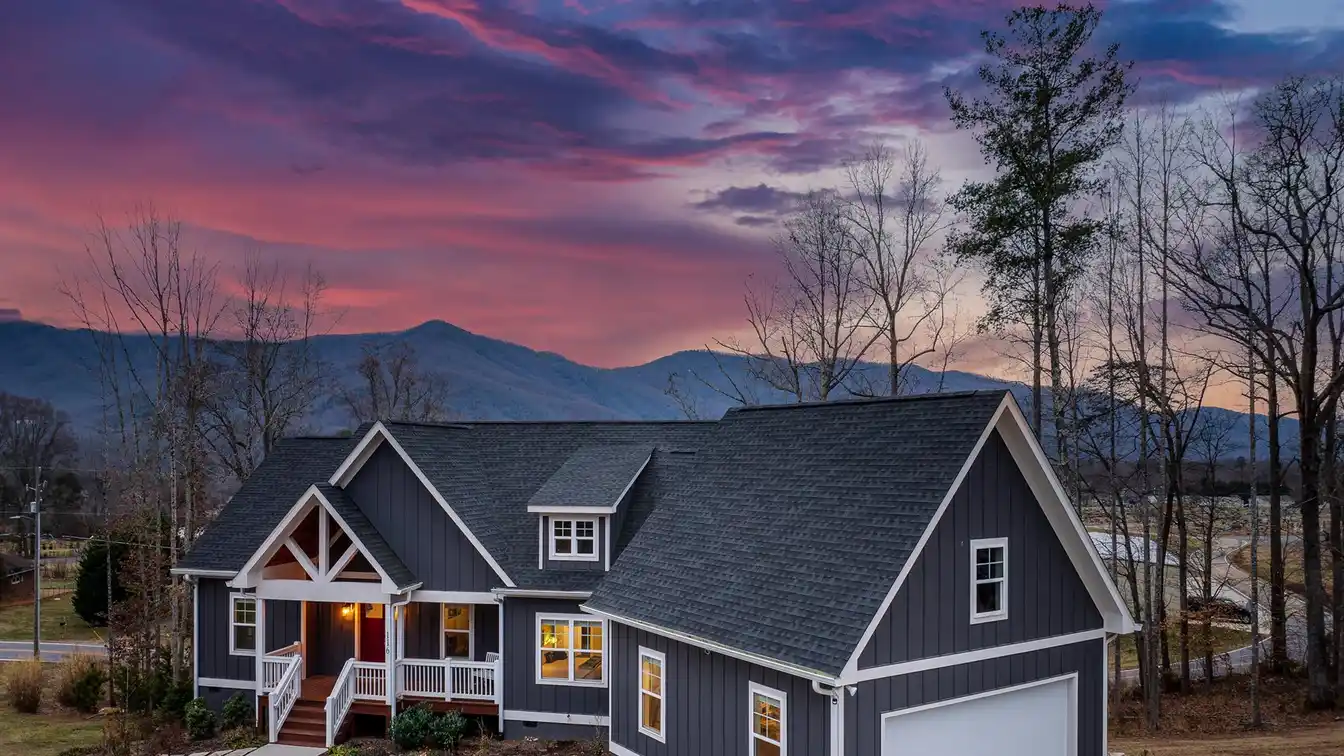 Beautiful Home with Long-range Mountain Views