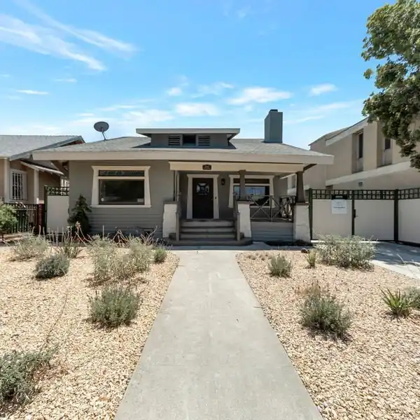 STUNNING 1909 CRAFTSMAN STYLE HOME