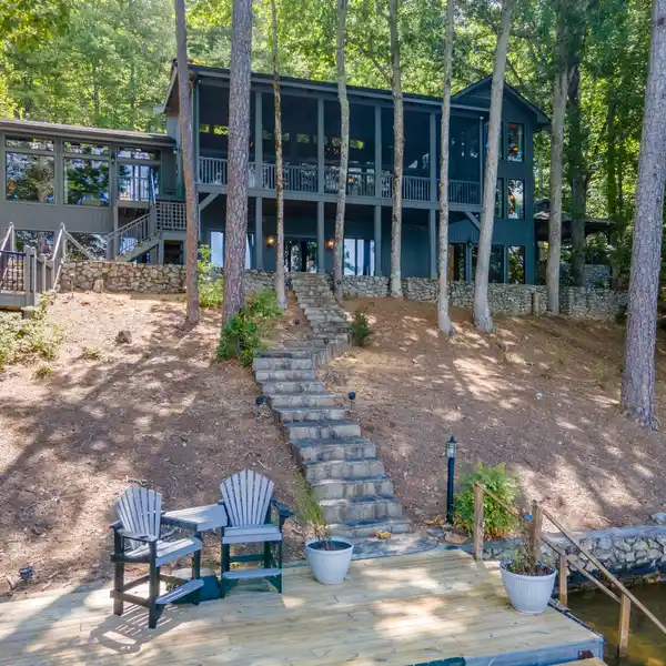BEAUTIFULLY APPOINTED WATERFRONT HOME WITH AMAZING VIEWS