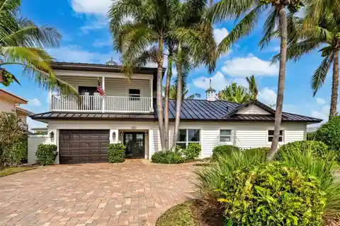 Remastered West Indies-Inspired Deepwater Estate