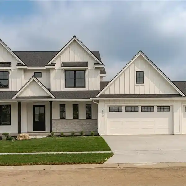 CLASSIC TWO-STORY RESIDENCE FULL OF ELEVATED FINISHES