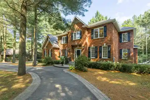 Quality-built Intergenerational Residence