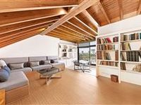 LOVELY THREE BEDROOM FLAT