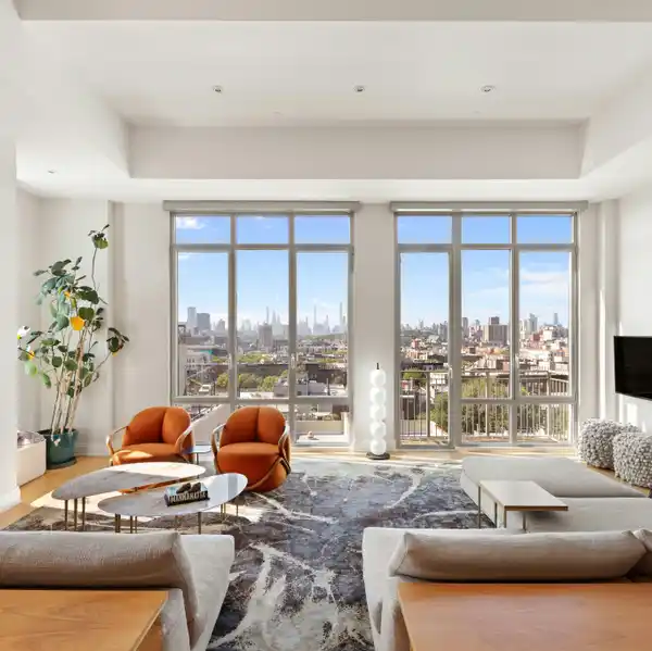 SPECTACULAR HARLEM LOFT WITH ICONIC VIEWS