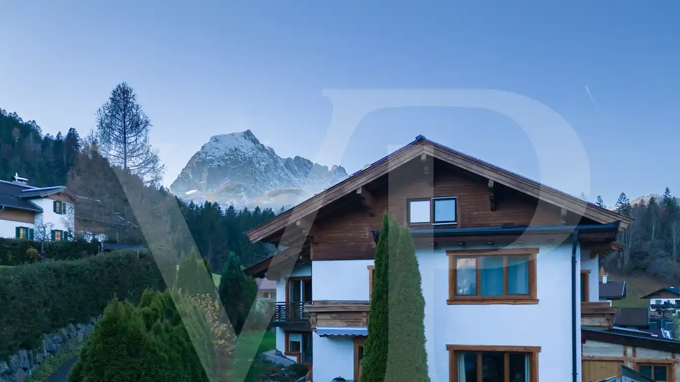 Charming Country House with Mountain Views