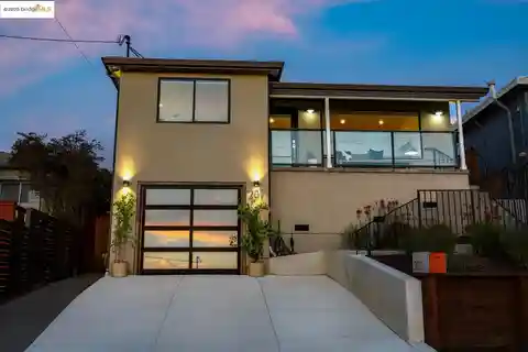 Rebuilt Hilltop Retreat with Iconic Bay Views