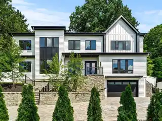 Meticulously Crafted Luxury Residence