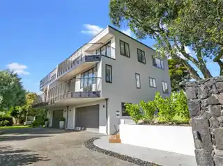 Stunning Three-Storey Duplex Home