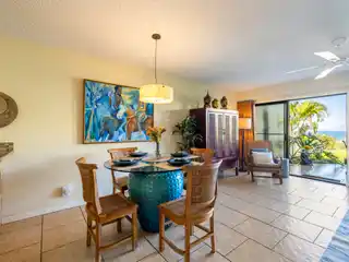 Beautifully Updated Condo in Maui Kamaole
