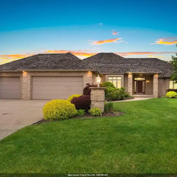 EXCEPTIONAL CUSTOM-BUILT WALKOUT RANCH ON LAKE LARGO