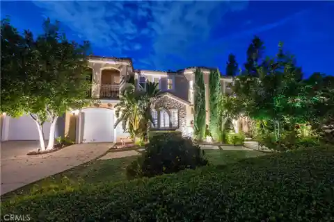 Gorgeous Home in the Highly Desirable Area