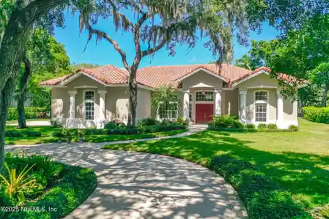 Elegant Oasis Overlooking Hammock Dunes Golf