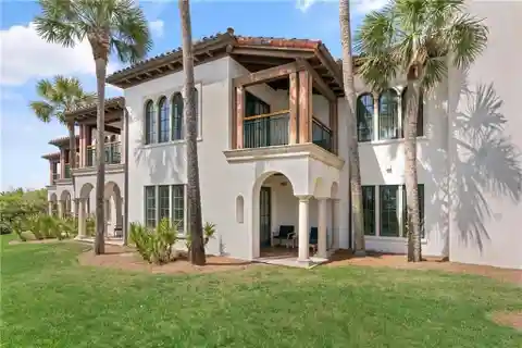 Opportunity in the Cloister Ocean Residences