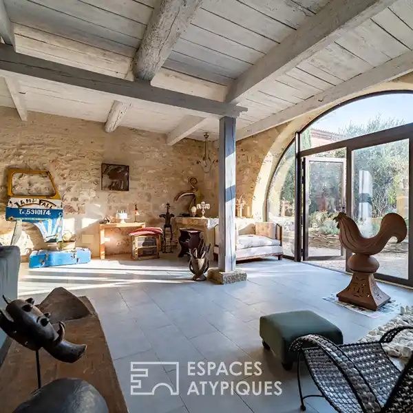 BEAUTIFUL RESIDENCE WITH GREAT POTENTIAL