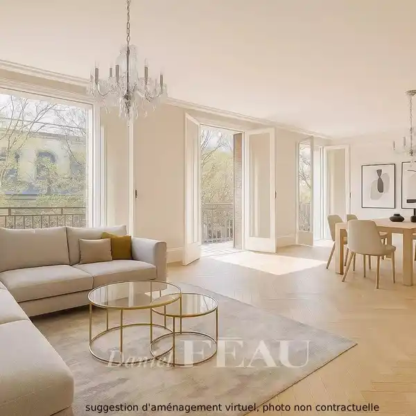 SPACIOUS APARTMENT WITH WIDE BALCONIES