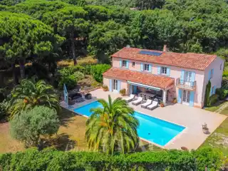 Peaceful Luxury Property with Pool