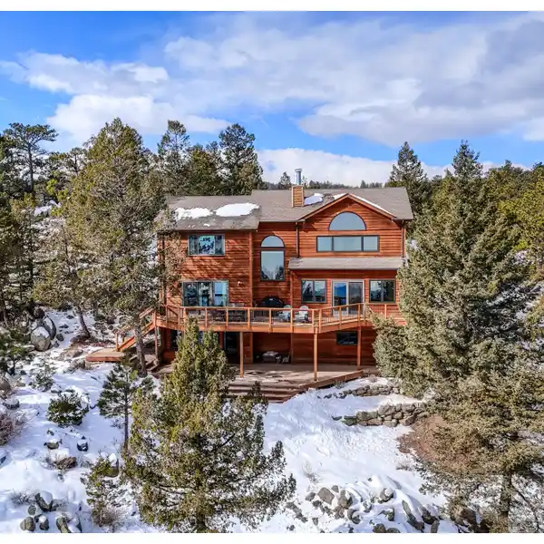 EXCEPTIONAL HOME IN BREATHTAKING BOULDER HEIGHTS