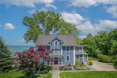 Iconic Lake House