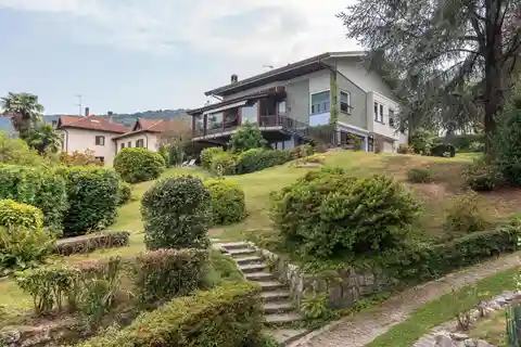 Luxury Villa Near the Center of Stresa