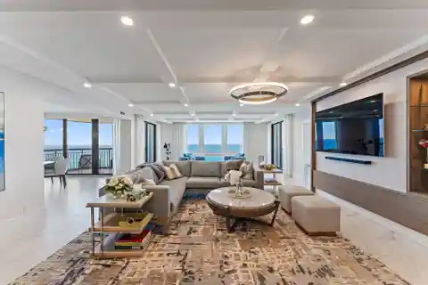 Totally Redone Direct Ocean Uint