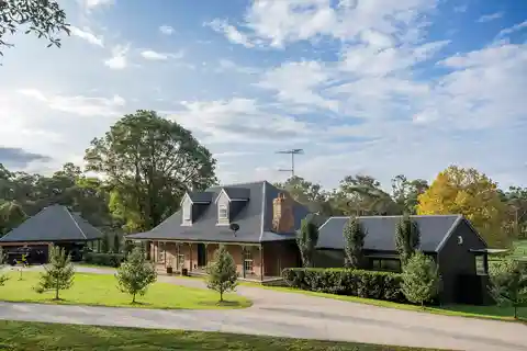 Private 17.4-acre Property